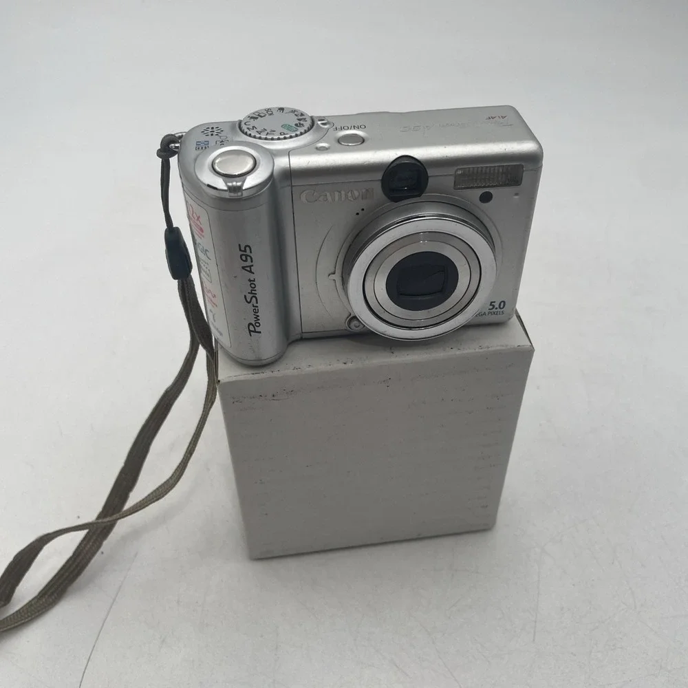 Canon PowerShot A95 5MP Digital Camera 12X Zoom+Battery+Memory Card-TESTED
